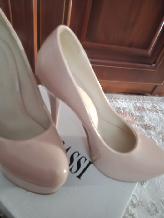 Продам туфли 36 размер