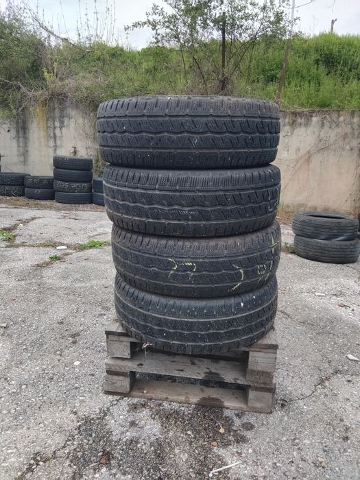 Бусови гуми 215 65 16 С Ц Ханкук Hankook.
Налични са 4 броя - нов внос. Не са нови! Посочената цена е за един брой гума. Без коментар на цената. 43 го