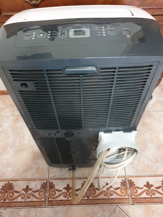 Мобилен климатик Hisense APH12