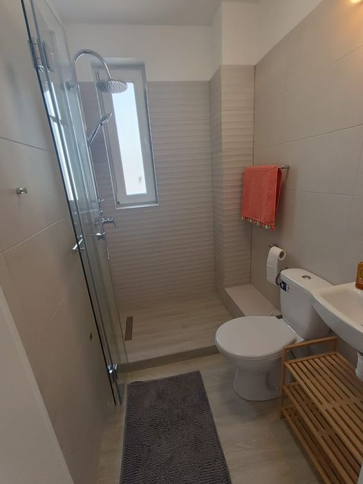 Inchiriez apartament 2 camere zona centrala