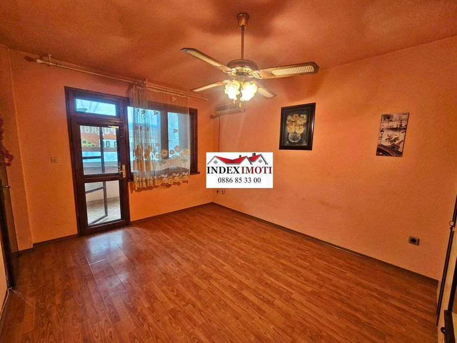 1+бокс, Аязмото, ет.2, малка тухлена сграда