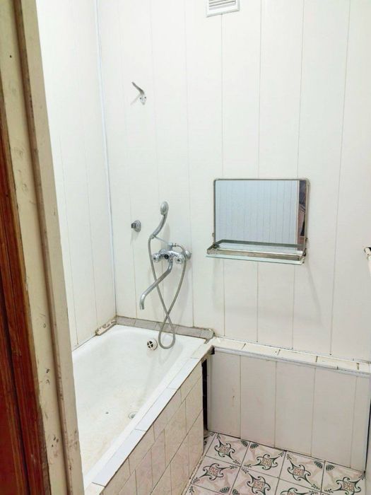 Kvartira sotiladi algoritm axmad 3/2/9 72 m2