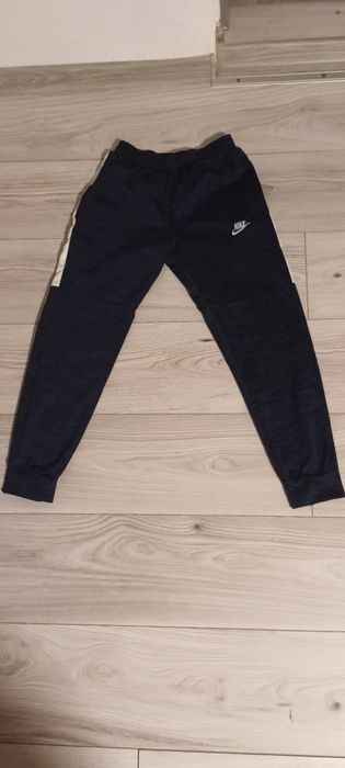 Trening nike 150 lei