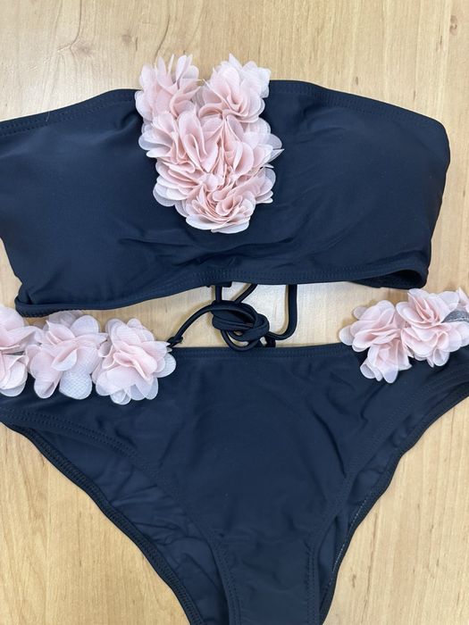 Дамски  бански от две части с 3Д цветя