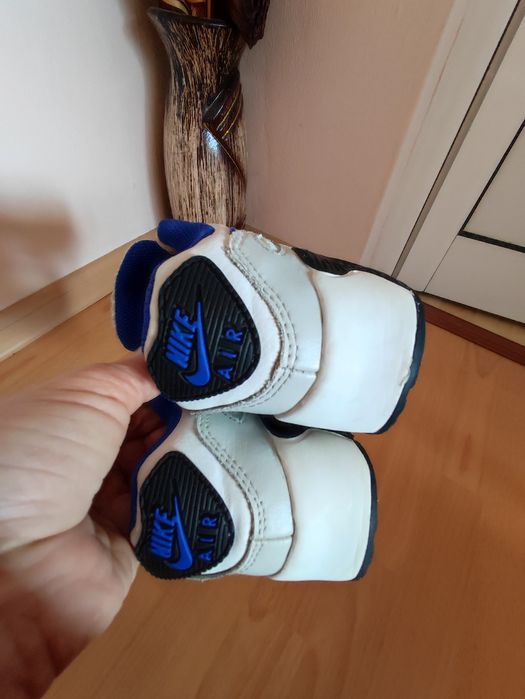 Маратонки Nike air max uk 12.5 eur 31
