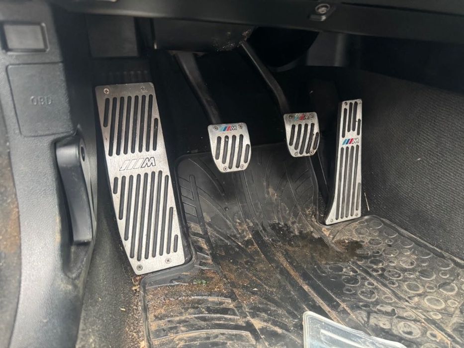 BMW E91 330xd 231 к.с. на части | Recaro | xDrive