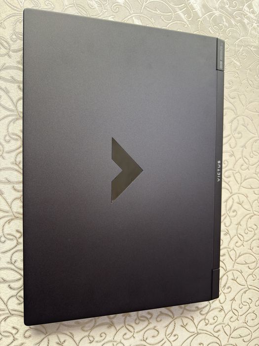 Hp Victus i5-13420h/16gb/1Tb/RTX 3050