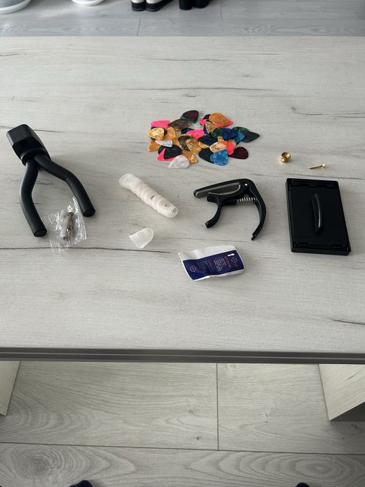 Китара yamaha c40 + екстри