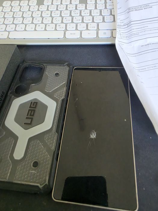 Samsung S25 ultra с дефект