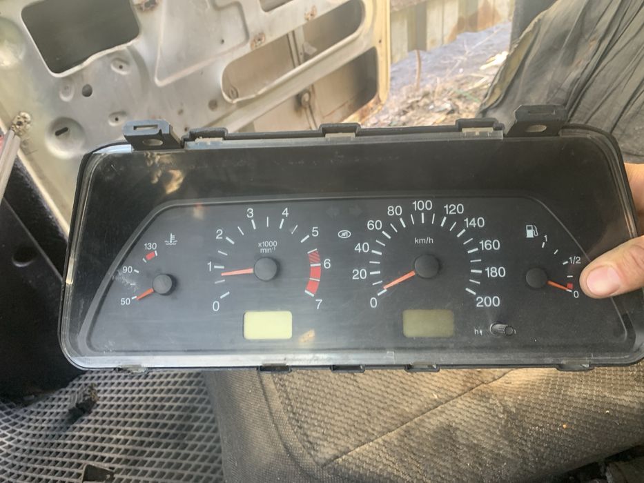 Щиток прибора для нивы 2013 год