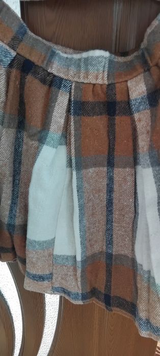Costum  cu fustă