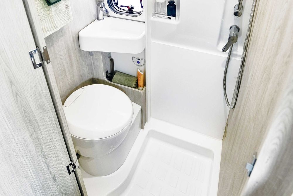 ПРОМО НОВ Луксозен Кемпер под наем ALL INCLUSIVE Най-ниска цена!