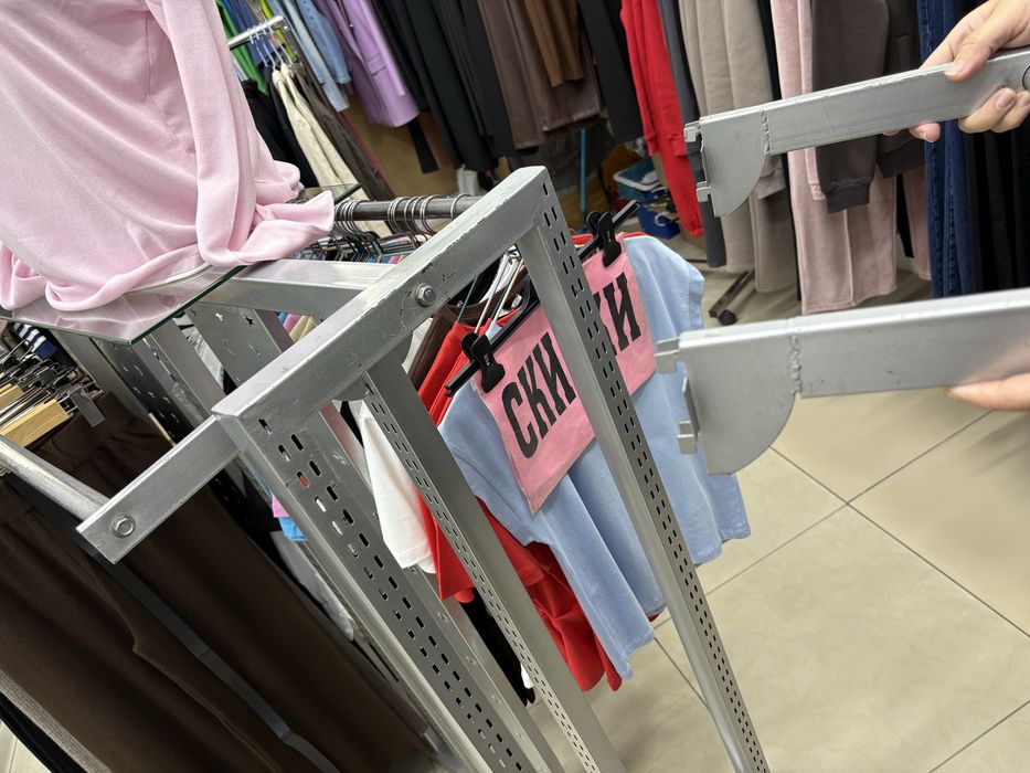 Продам вешала напольные