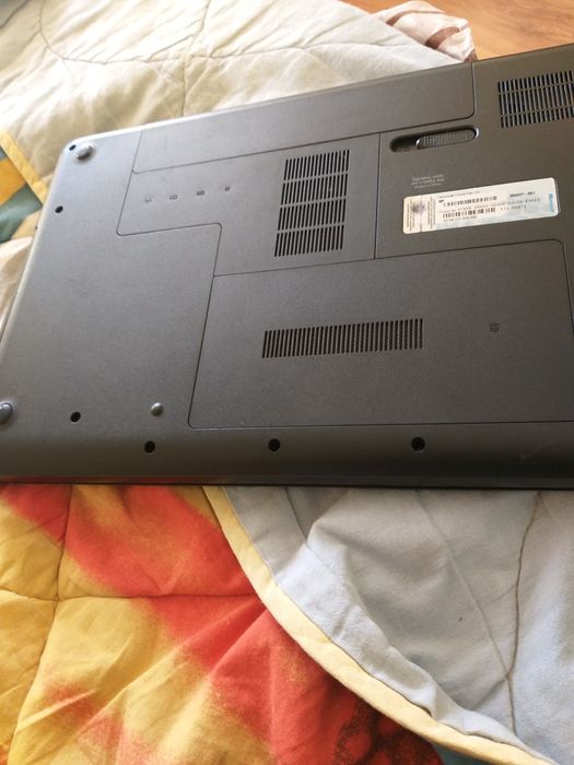 Лаптоп без зарядно