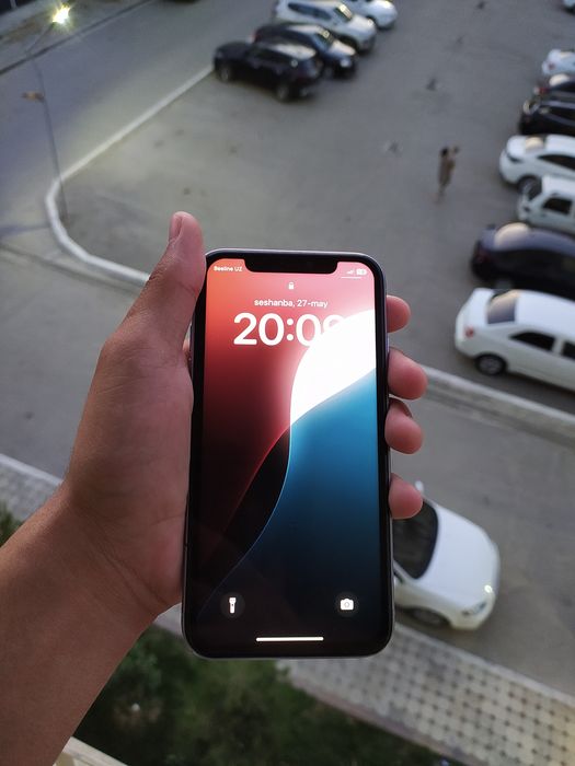 iPhone 11  Holati yaxshi. 64 Gb. Karobkasi yu