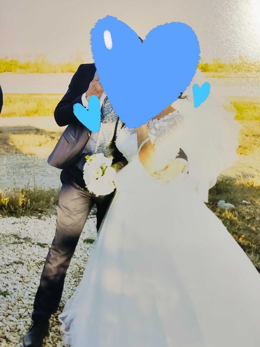 Vand rochie de mireasă