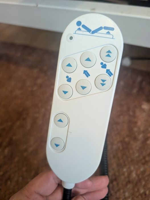 Pat medical cu telecomanda