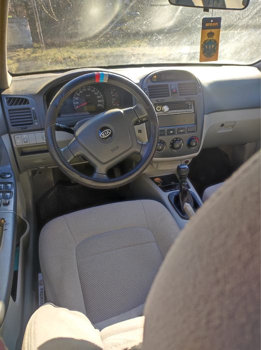 vând Kia Cerato 2007