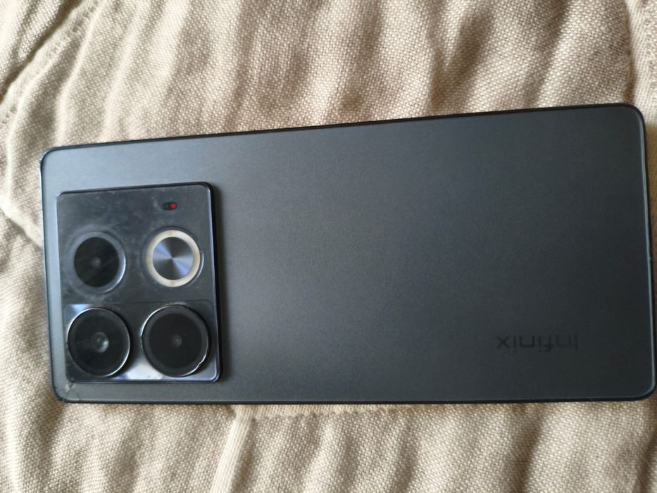 Продаю Infinix not 40