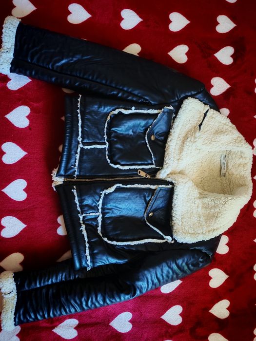 Geaca noua fără eticheta mărimea S