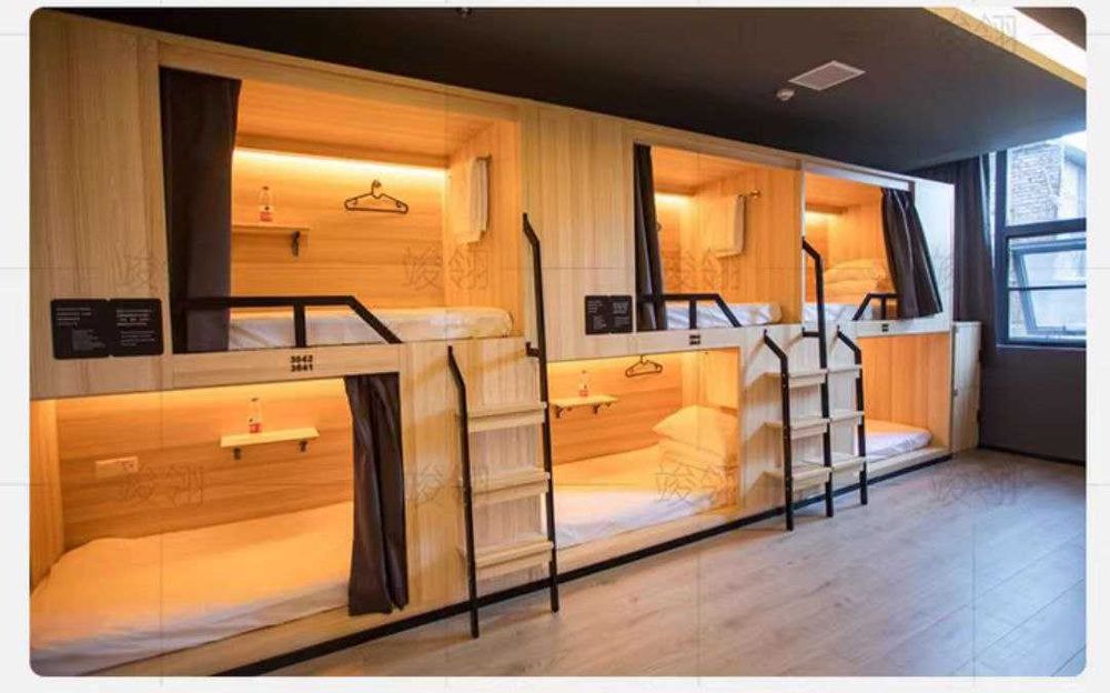 Двух ярусные кровати для хостолов, гостиниц, или дачных домиков.