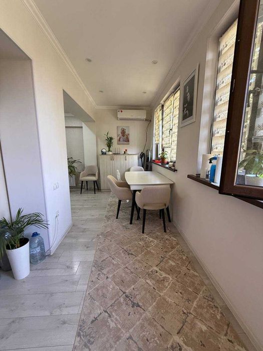 4-комнатная квартира 82 м², Ц-5, Монумент Мужеств, вторичка