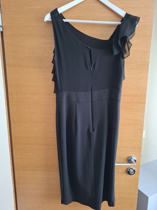 Коктейлна рокля, Guy Laroche размер 38