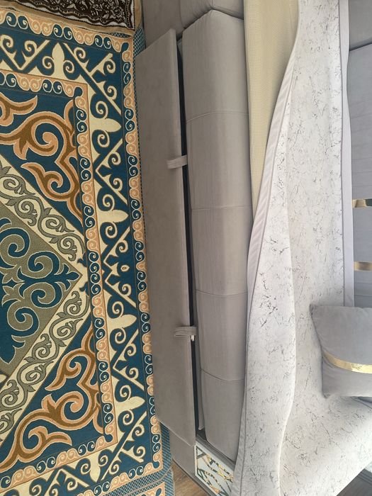 Срочно продам диван б/у