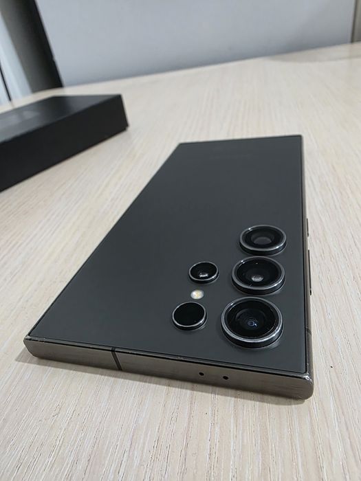 Продам или обмен Samsung s24 ultra EAC