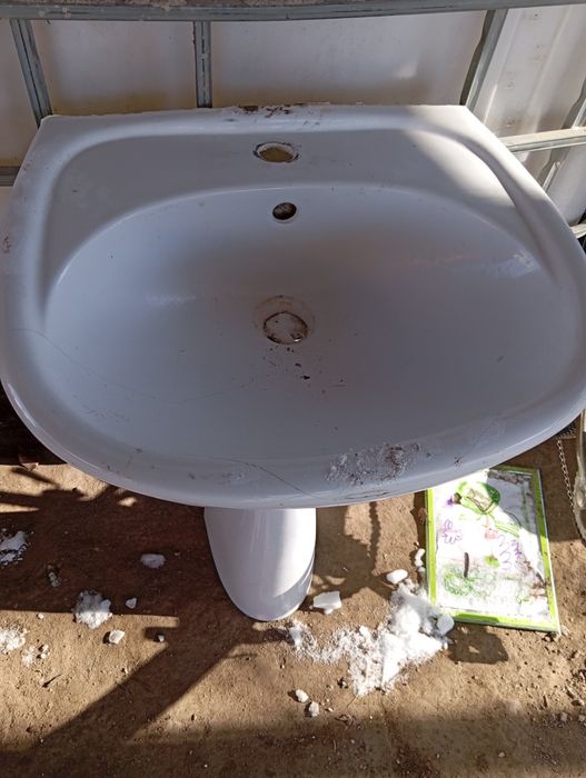 Раковина  со шкафом бу