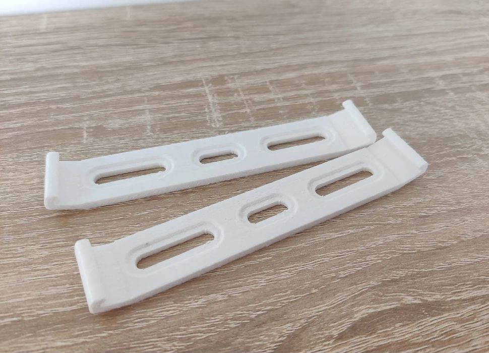 Set suporti placute numar inmatriculare auto super slim