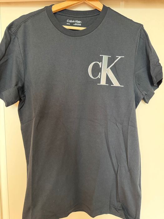 Тениски: Calvin Klein, Levis, Tommy Hilfiger