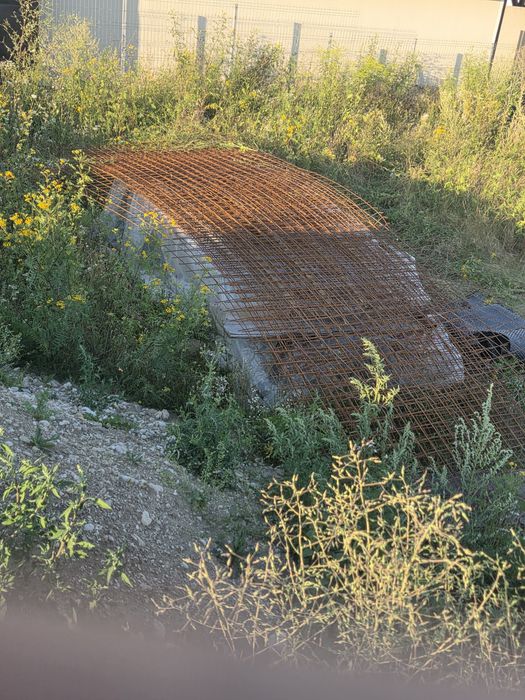 Vând plasă sudată (7 bucăți)