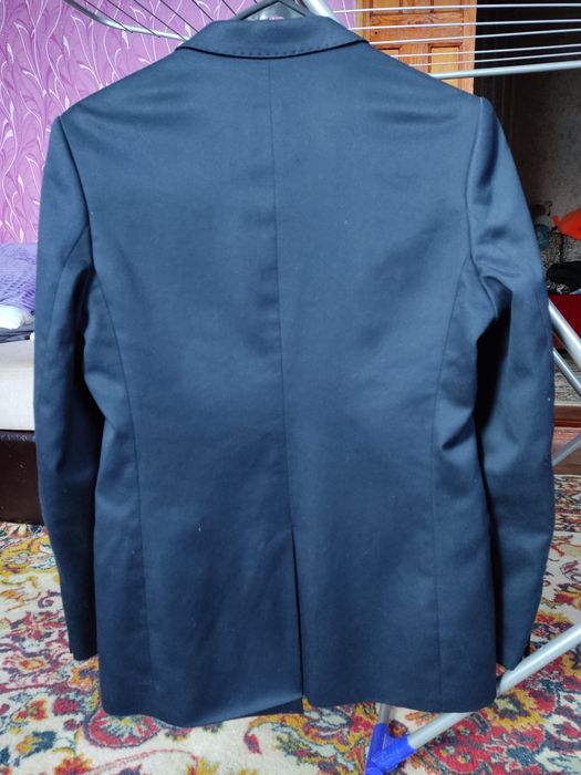 Школьный костюм.