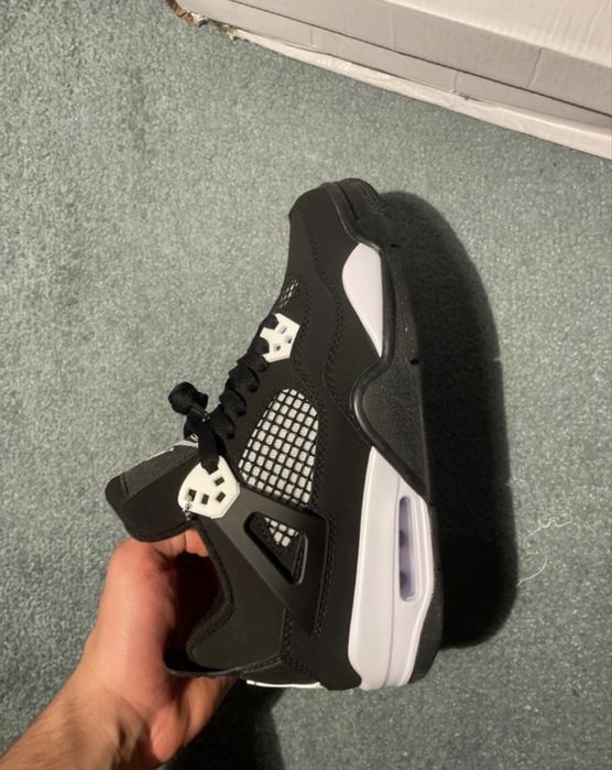 Jordan 4 Retro Black White Marimea 38, 39