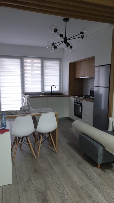 Vând apartament