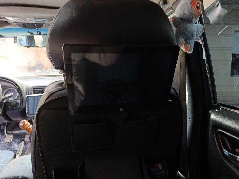 Машина волга 31105