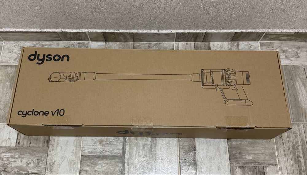 Dyson Cyclone V10 Absolute - ЧИСТО НОВА