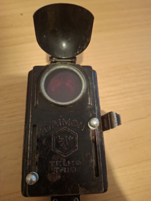 Lanternă militară de colecție DAIMON TELKO TRIO – Originală, perioda WWII