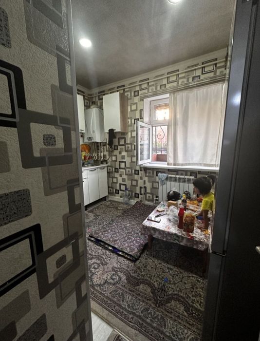 Срочна сотилади Янги хаёт Новостройка 3хона 1-етаж Факат нахтга