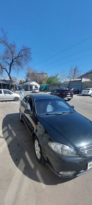 Ласетти оптра. 2008 йил. Жентра килинган.