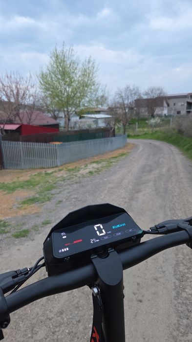 Trotinetă Electrică KuKirin G2 - Model Nou, Suspensii Off-Road, Ca Nouă