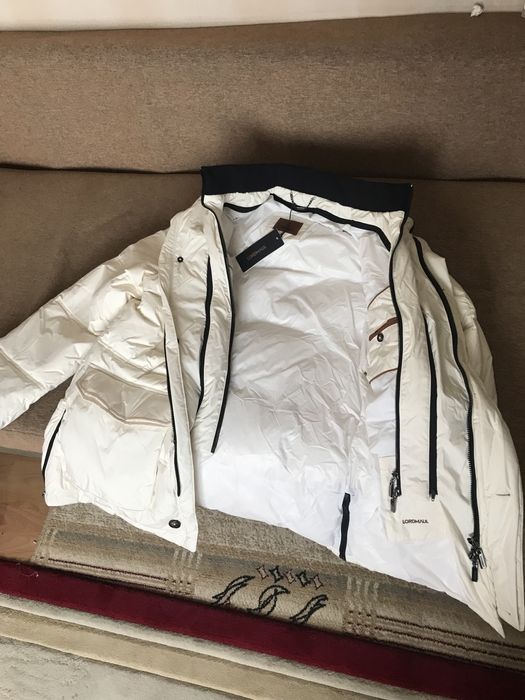 Продам фирменный куртку LORDMAUL.