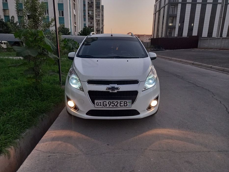Chevrolet spark avtomat sotiladi