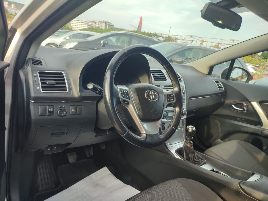 Toyota Avensis 2.0 d navi