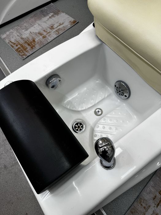 Педикюрное кресло