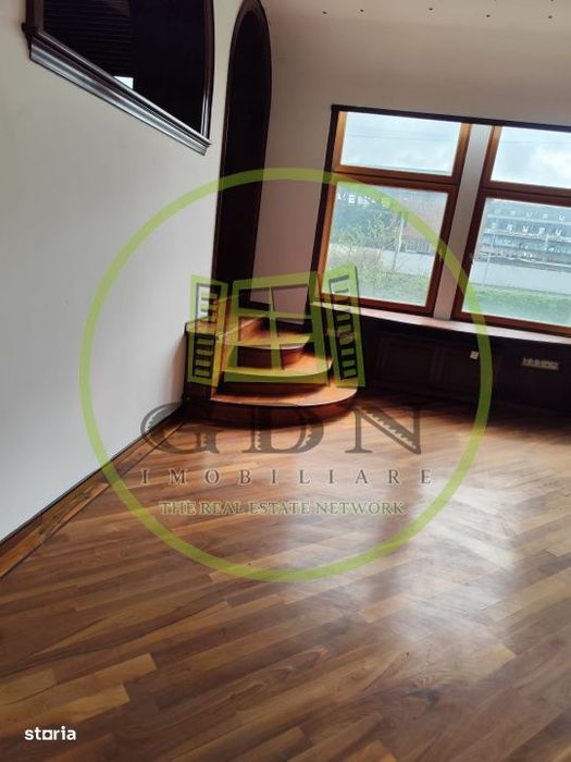 Birou Premium 220 mp – 3 incaperi, finisaje de lux – Etaj 2, malul