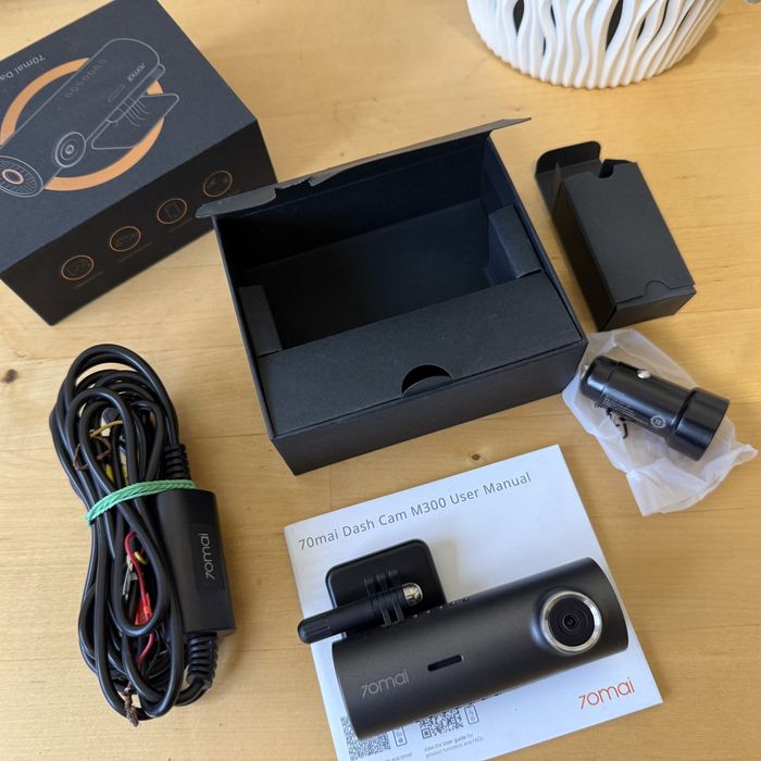 Camera auto 70mai M300, Unghi filmare 140° , 2K/FHD, WDR, Wifi