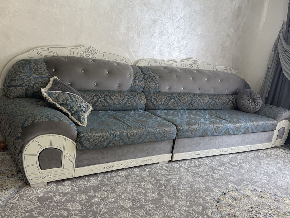 Продам диван срочно