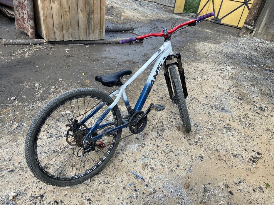 Продам LANS 26 калеса